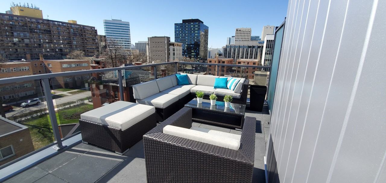 50 Hargrave Apartments - Photo 3 of 16