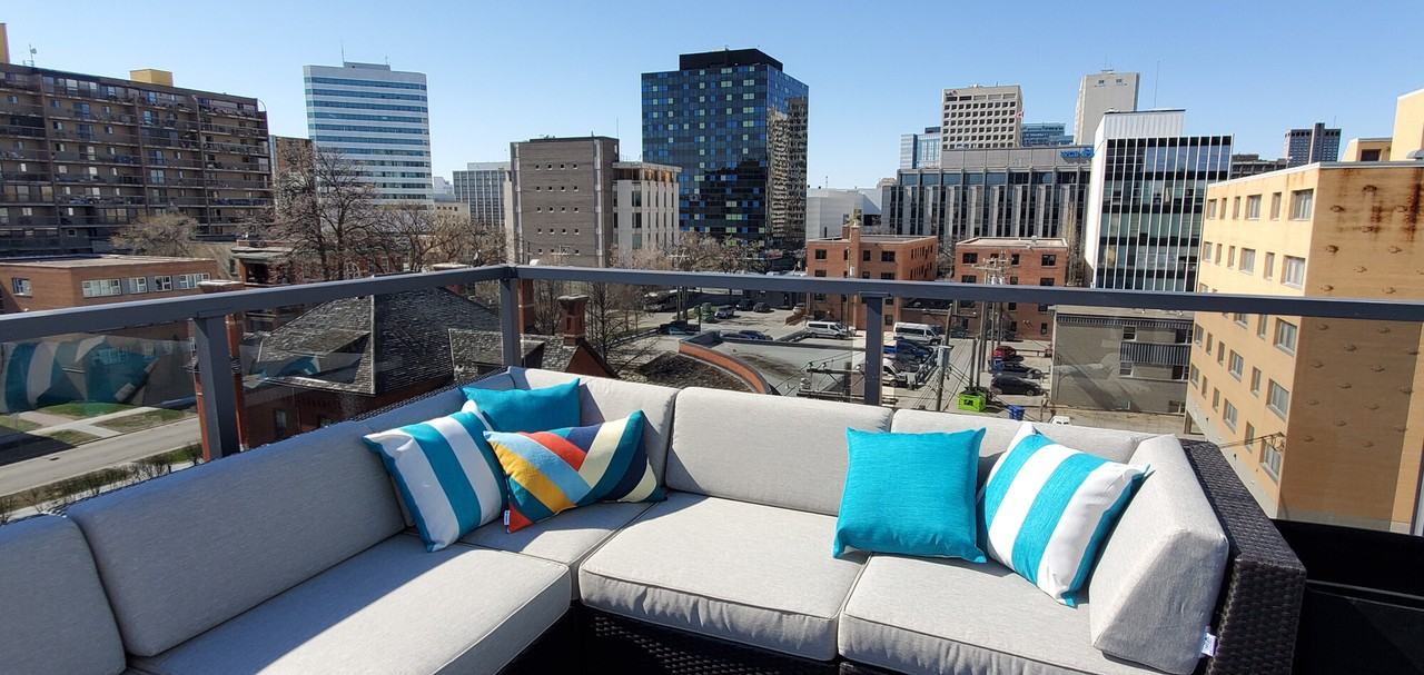 50 Hargrave Apartments - Photo 6 of 16