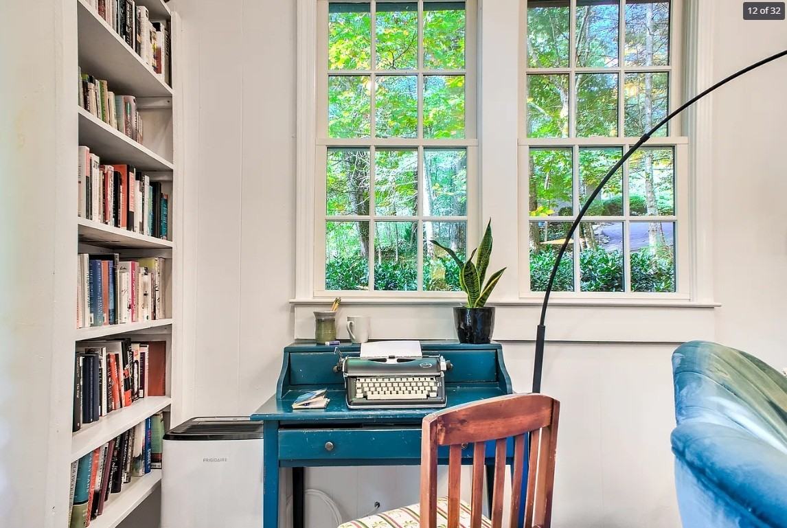 336 Colony Road - Photo 3 of 33