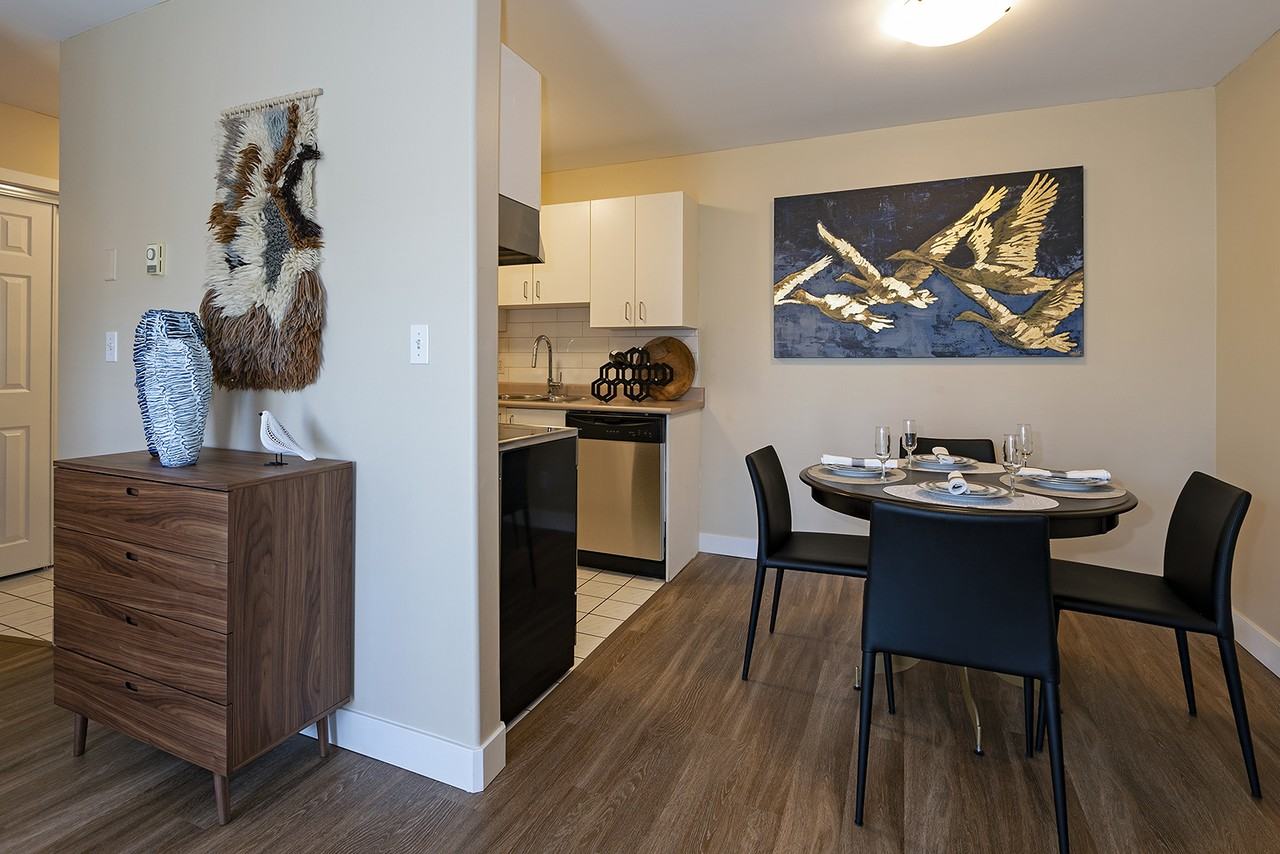 South Kamloops Apts - Photo 5 of 17