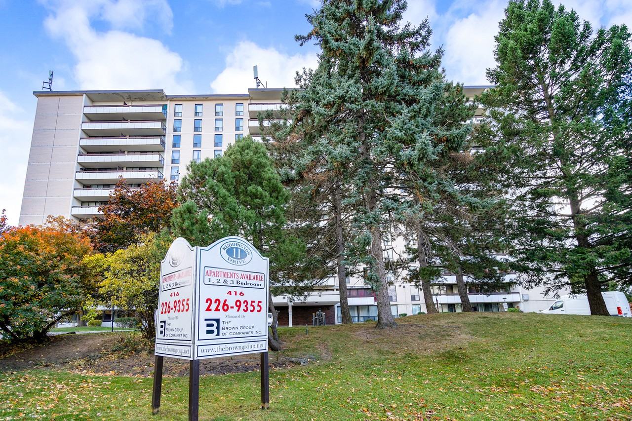 Bayview Square - Photo 6 of 50