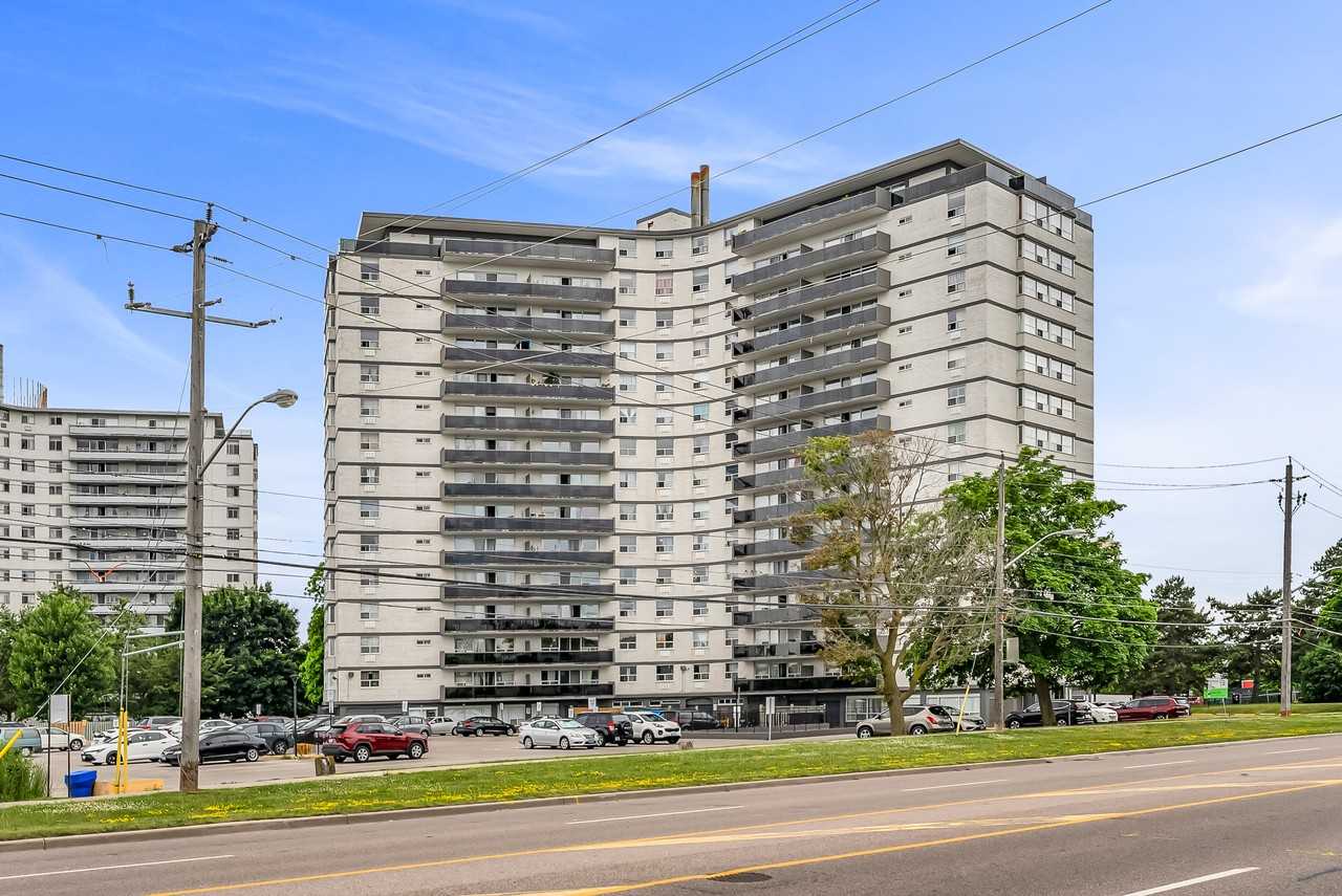 Baroness Apartments - Photo 2 of 50