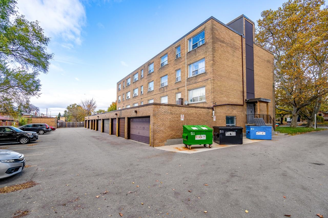 Fairlawn Apartments - Photo 4 of 14