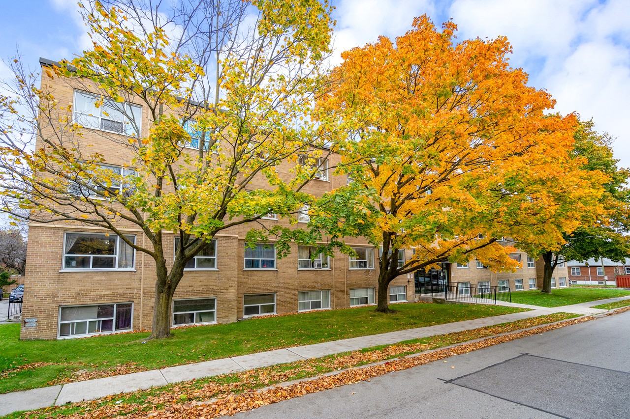 Seacomber Apartments - Photo 3 of 10