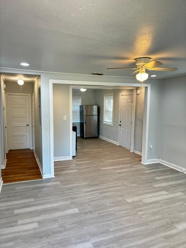 314 Celery Ave S - Photo 2 of 11