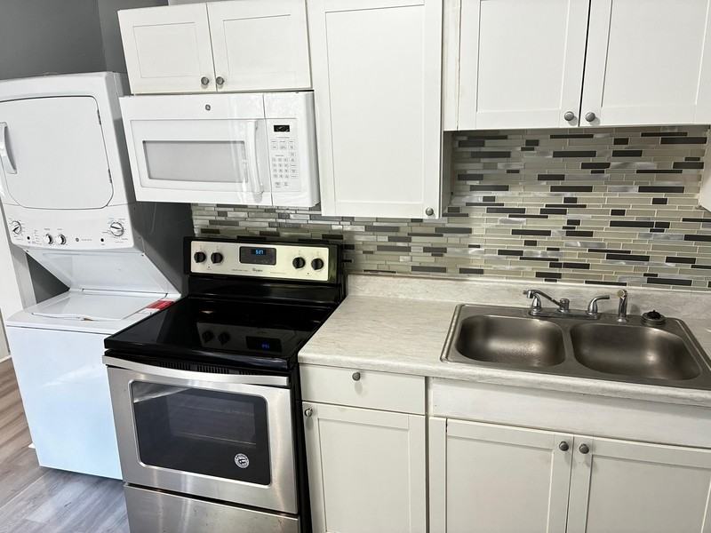 314 Celery Ave S - Photo 3 of 11