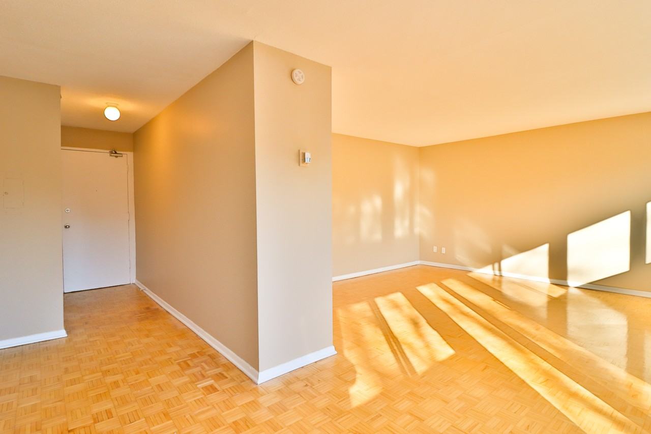 60 MacLaren Street - Photo 3 of 6