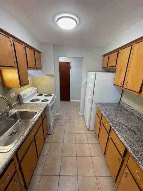 515 E. End (Ridgeland Bldg) - Photo 2 of 10