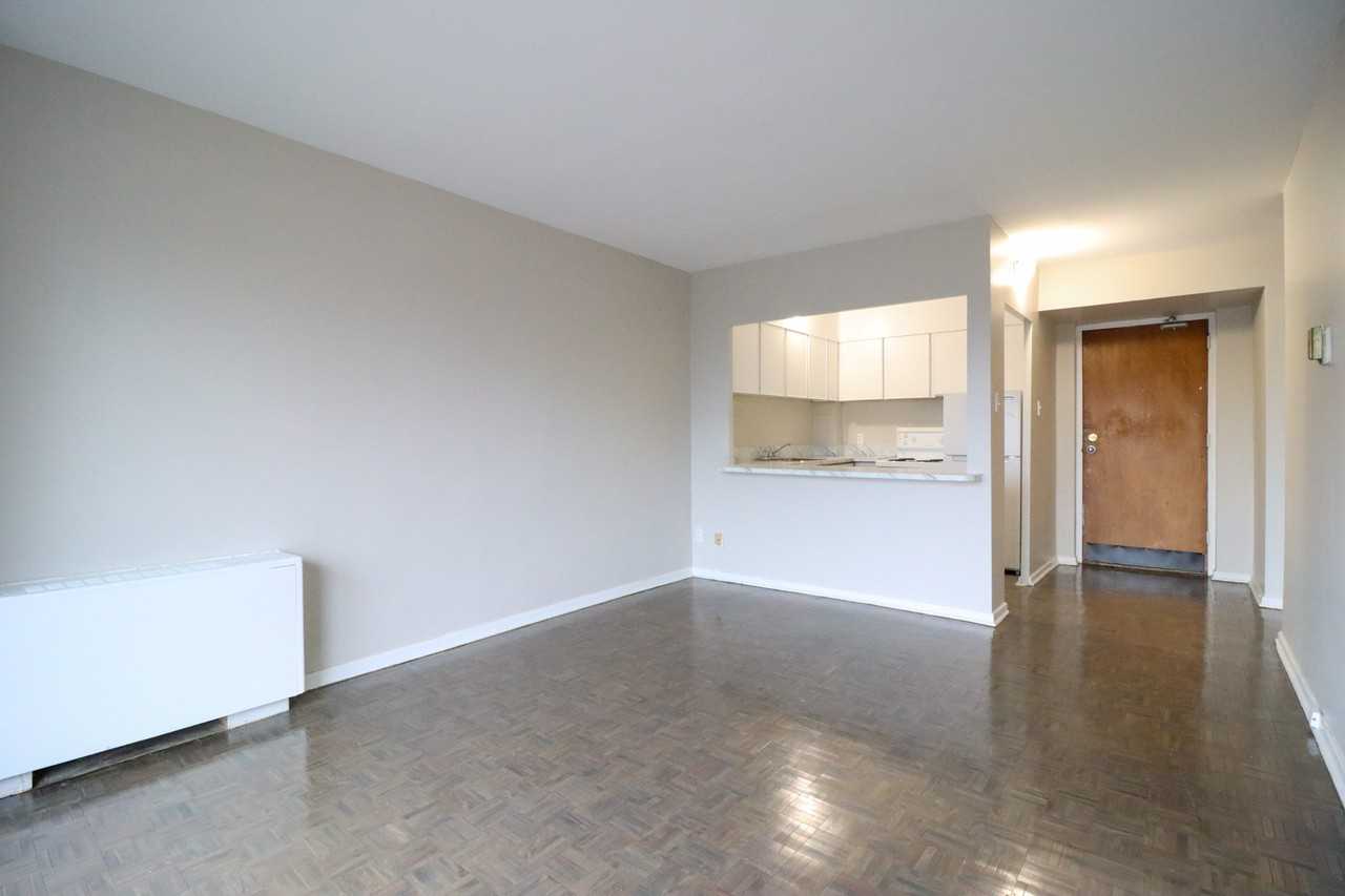 321 Waverley Street - Photo 6 of 17