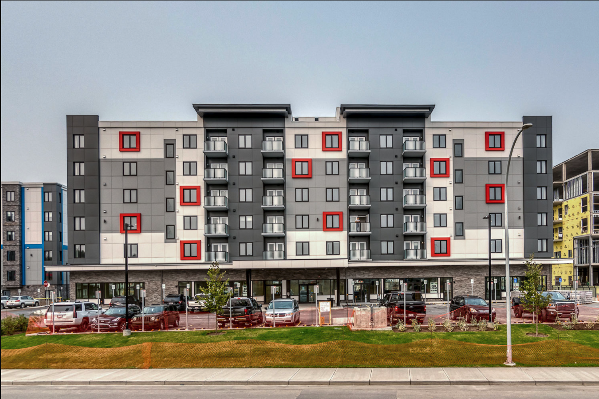 7777 Macleod Trail Southwest - Photo 2 of 33