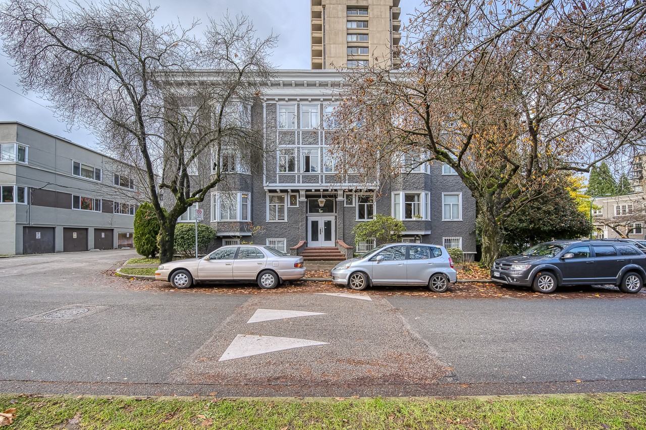 NELSON PLAZA - Photo 2 of 5