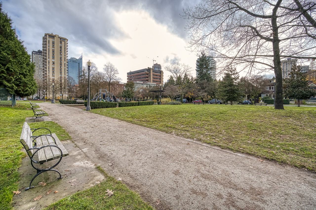 NELSON PLAZA - Photo 4 of 5