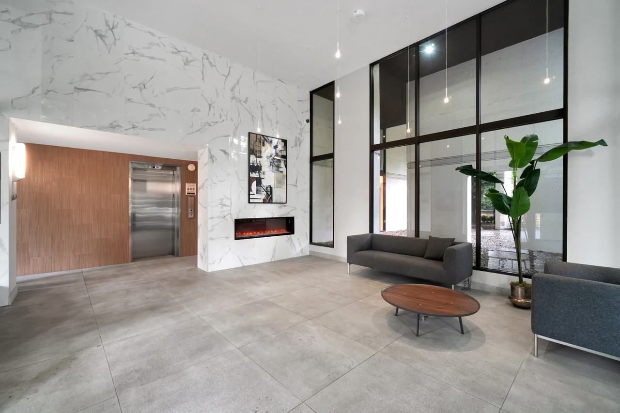 1501 Haro Street - Photo 7 of 38