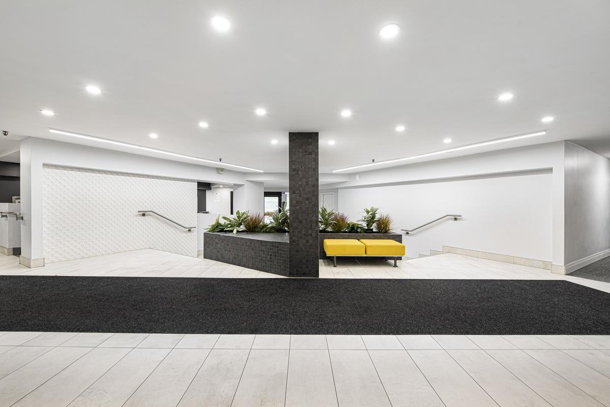 2757 Kipling Avenue - Photo 6 of 9