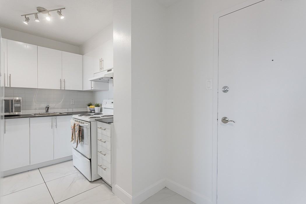 990 Rue Saint-Francois-Xavier — photo 3