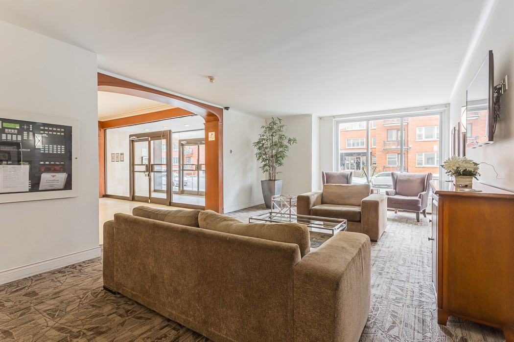 3210-3250 Forest Hill - Photo 7 of 48