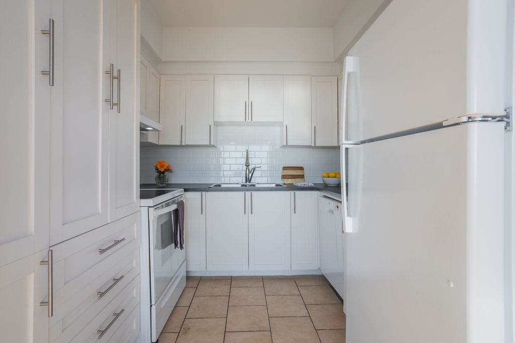 4840 4840 Côte St-Luc Montreal — photo 1
