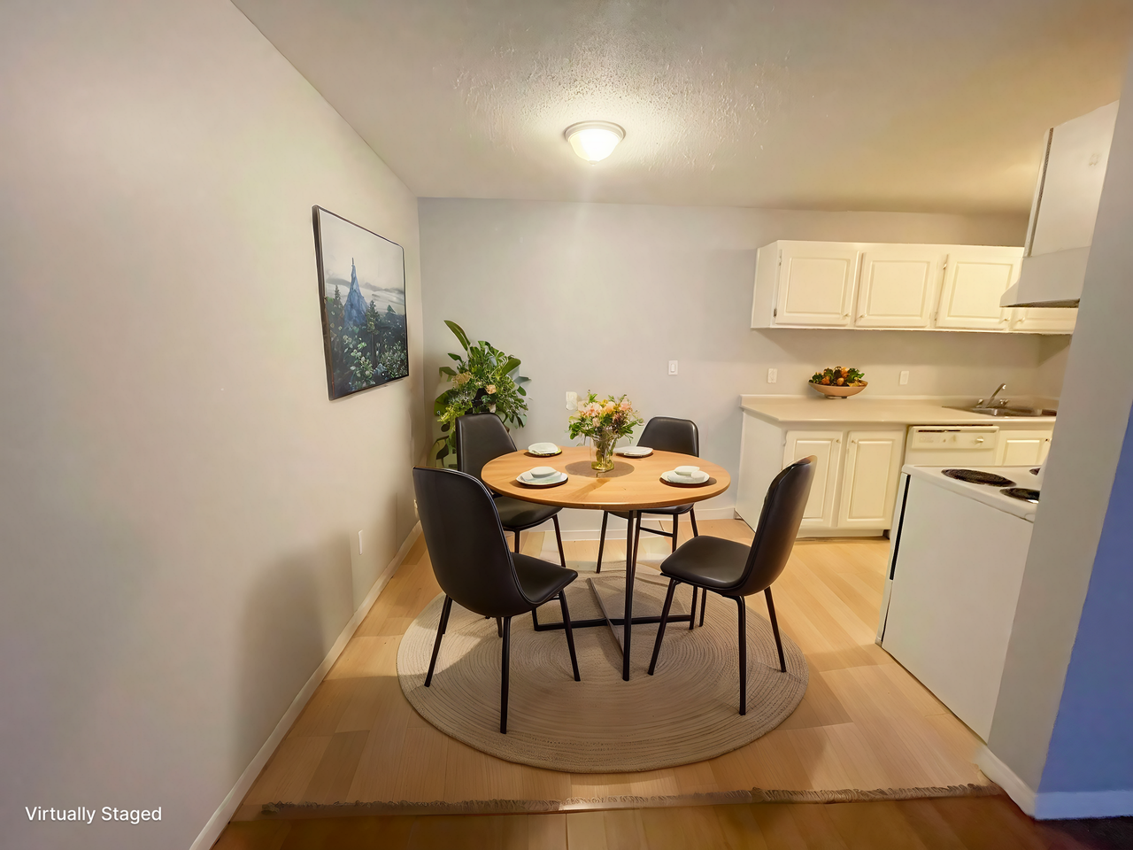 Jonathon Lodge Apartments - Photo 5 of 10