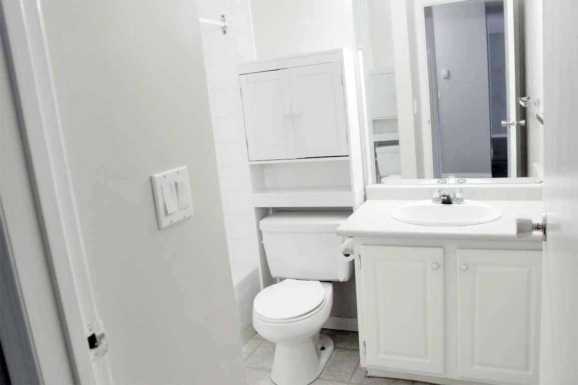 Jonathon Lodge Apartments - Photo 7 of 10