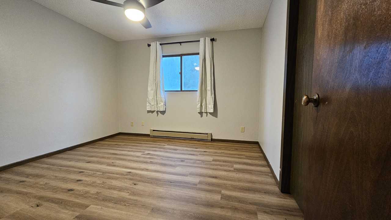 2955 Wildwood Drive - Photo 4 of 6