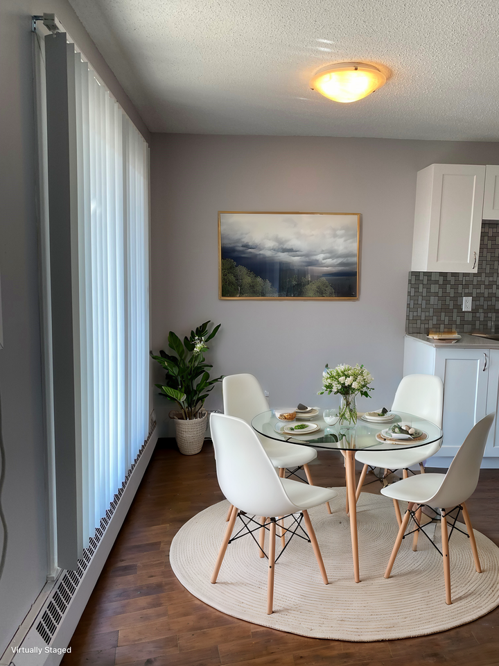 Sheraton Apartments - Photo 4 of 13