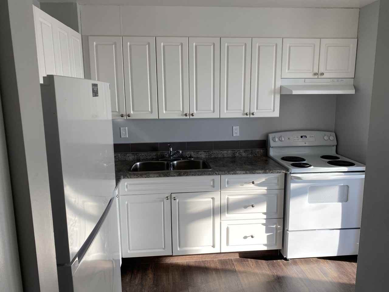 Parkview I Apartments - Photo 7 of 15
