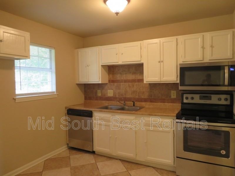 7405 Deer Meadow Dr - Photo 3 of 8