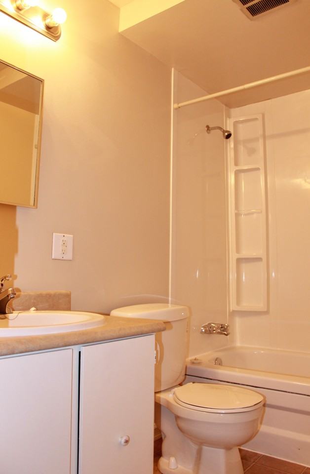 Keane Manor - Photo 7 of 8