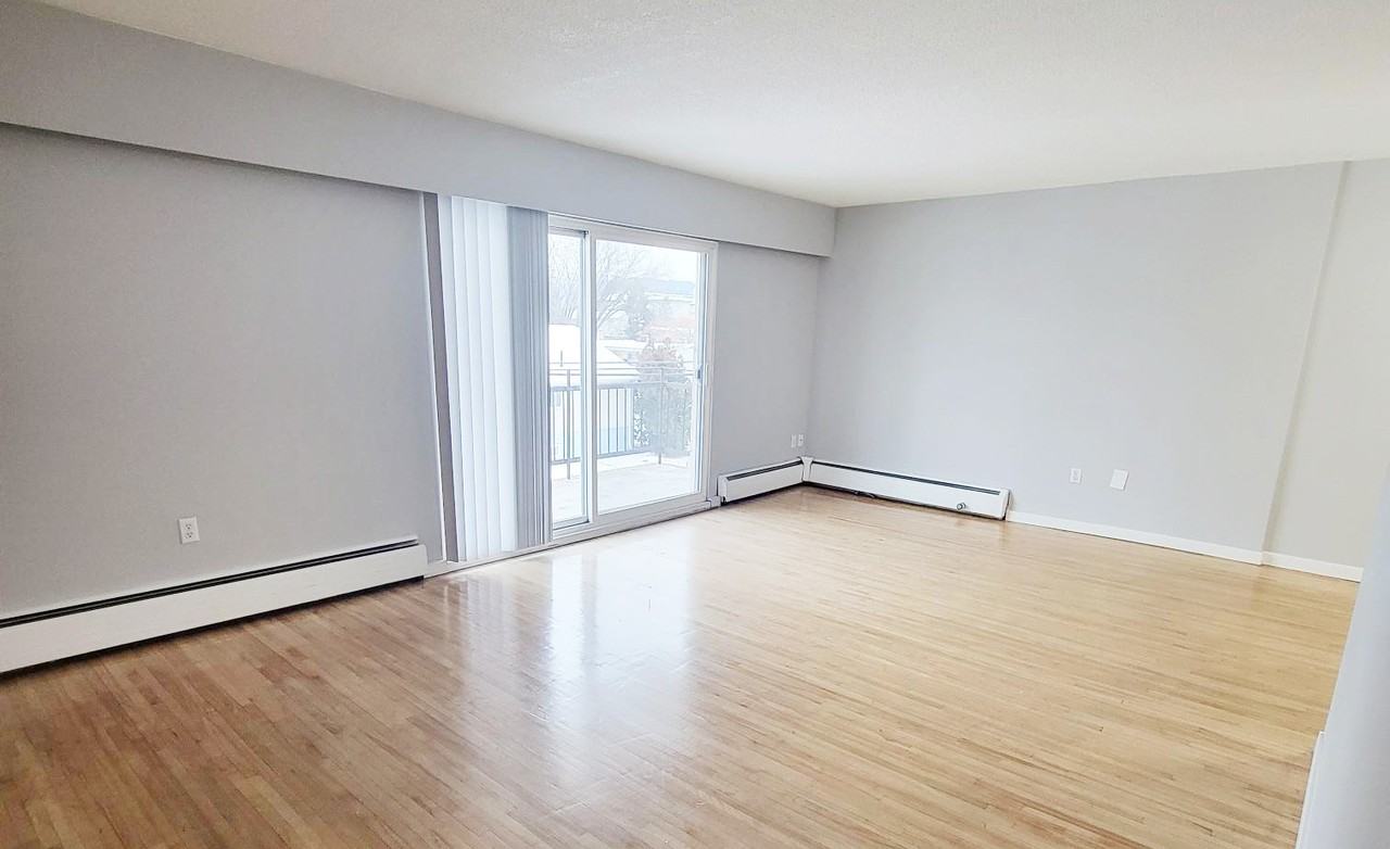 Cedar Tower - Photo 7 of 13