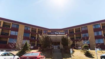 featured image of 12 Blackmarsh Rd