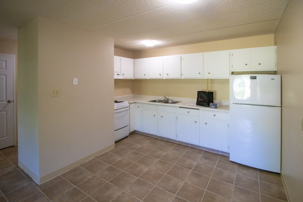 Cambridge House - Photo 7 of 18