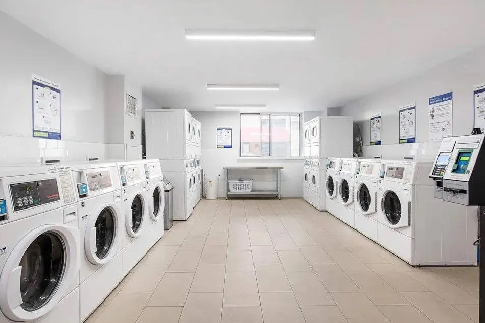 295 Dufferin Street - Photo 6 of 31