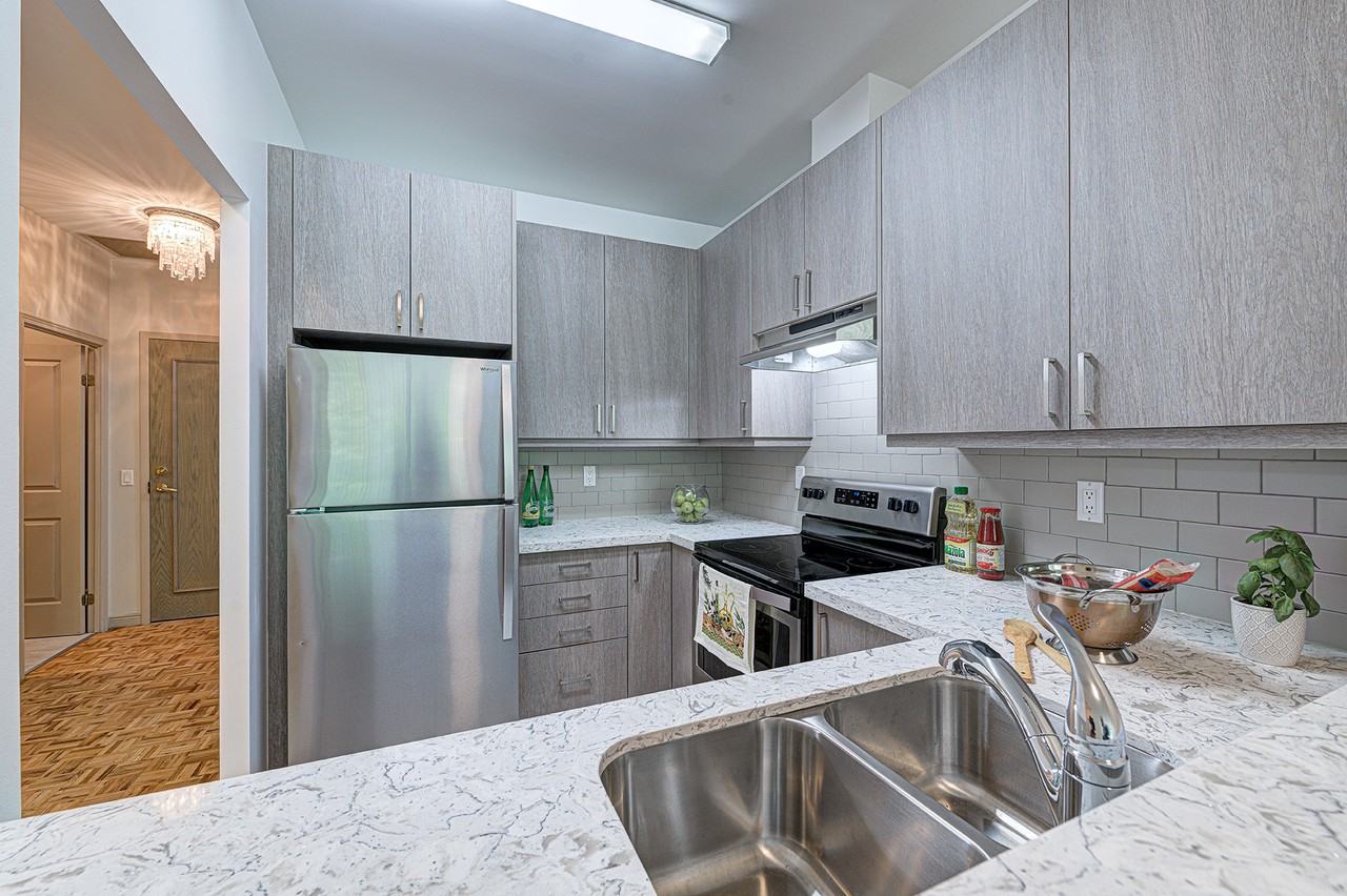 Holly Square Apartments - Photo 2 of 27