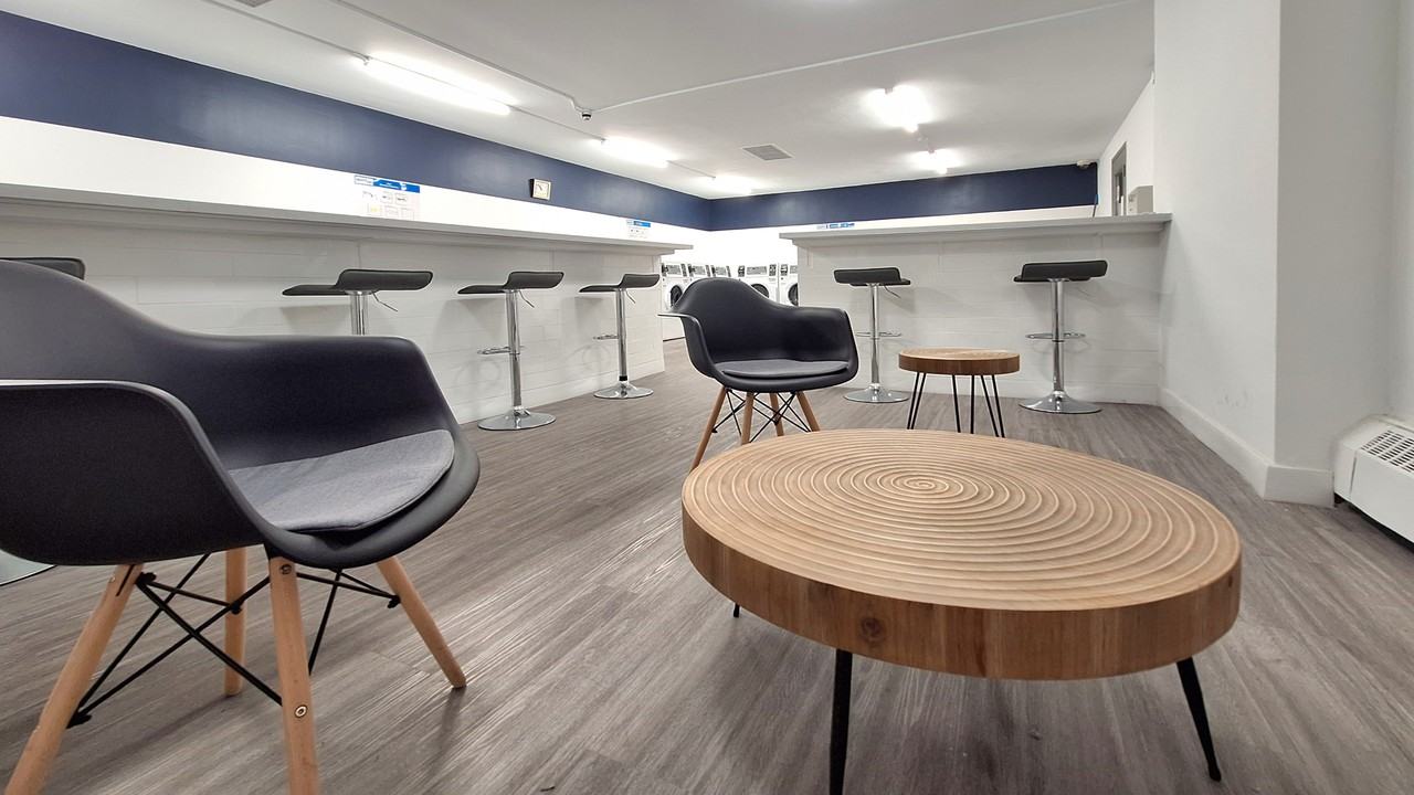 10 Ruddington Dr - Photo 2 of 12