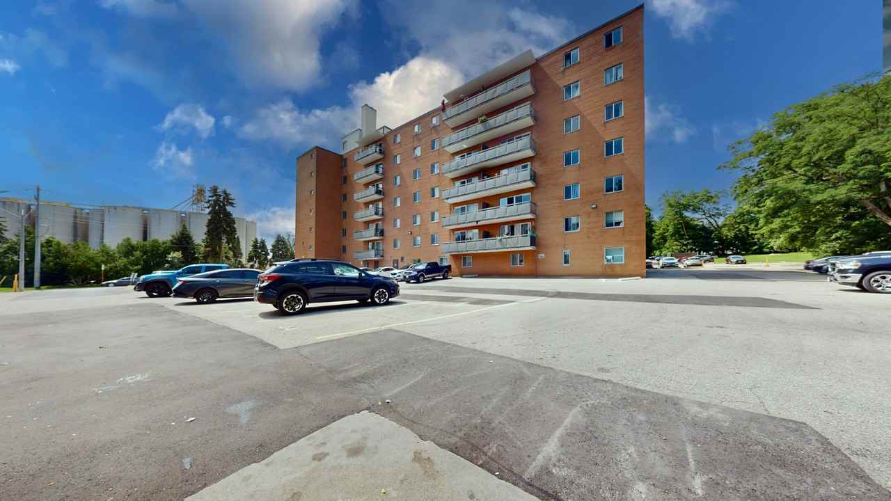 18 Reid Dr - Photo 2 of 11