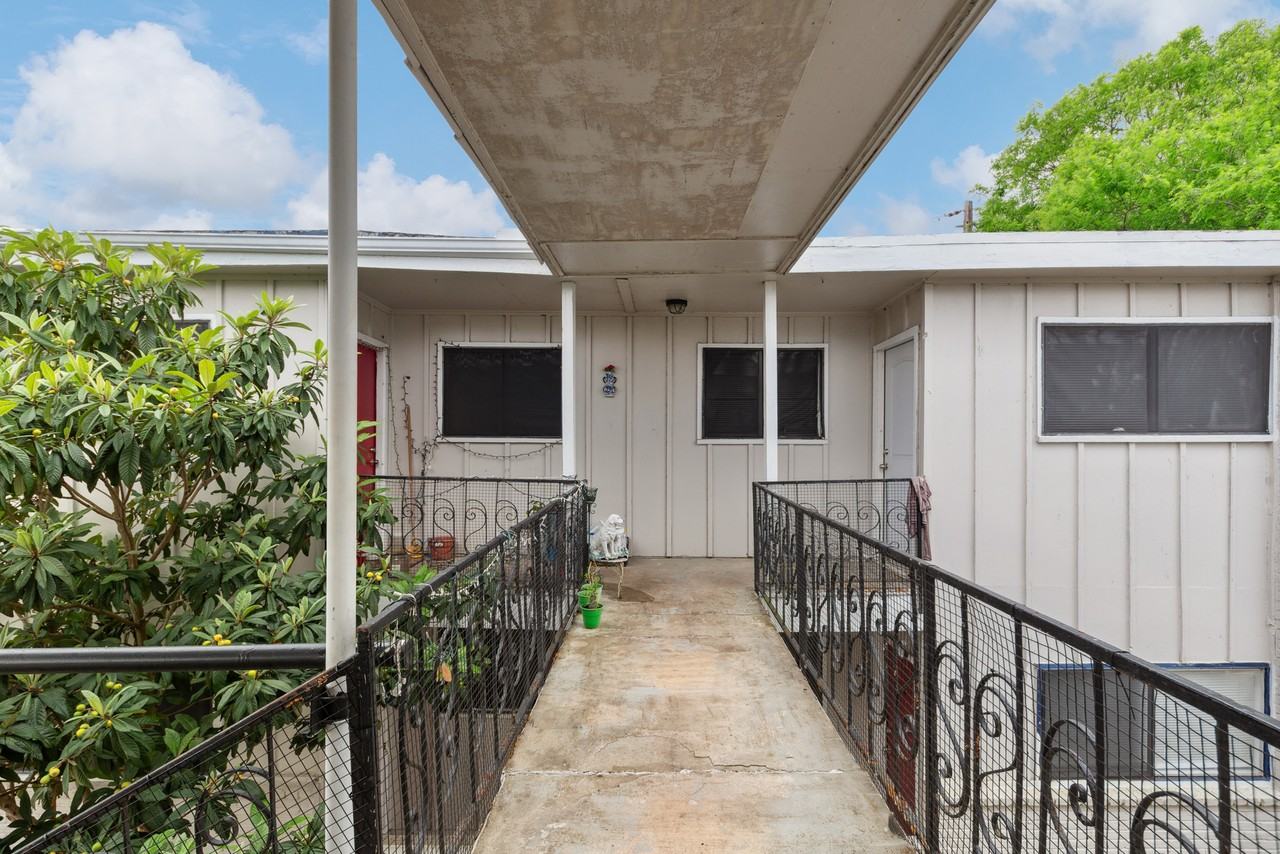 3906 Video Street - Photo 5 of 8