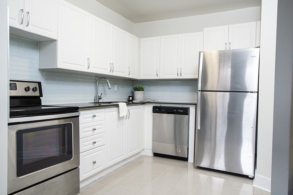 37 Johnson Street - Photo 5 of 10