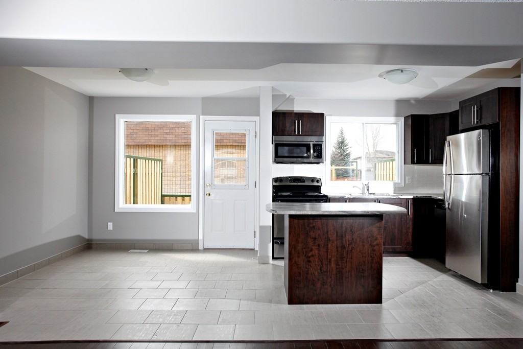 1717 Lansing Avenue - Photo 3 of 13