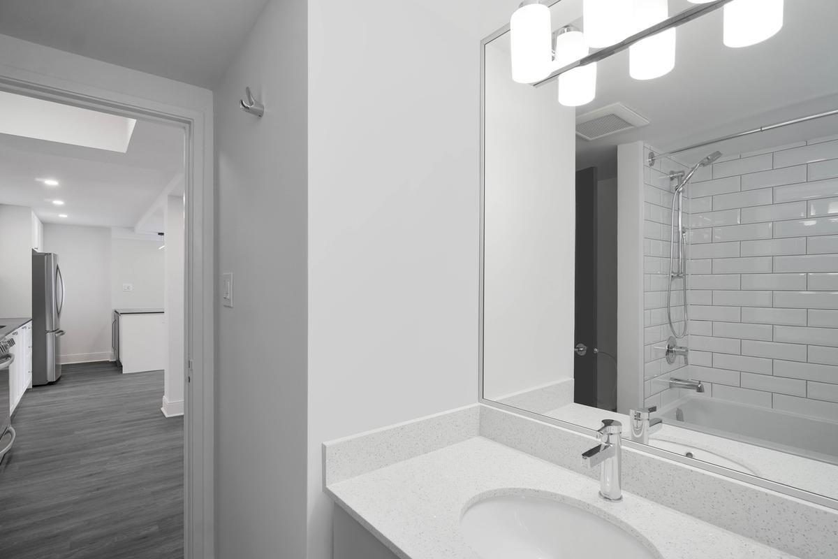 2222 Bellevue Avenue - Photo 6 of 19