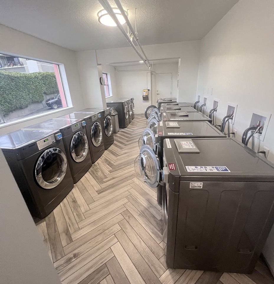 2222 Bellevue Avenue - Photo 7 of 19