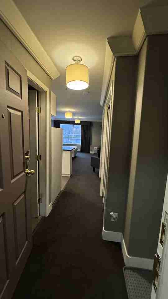 Vernon Apartments - Photo 4 of 6