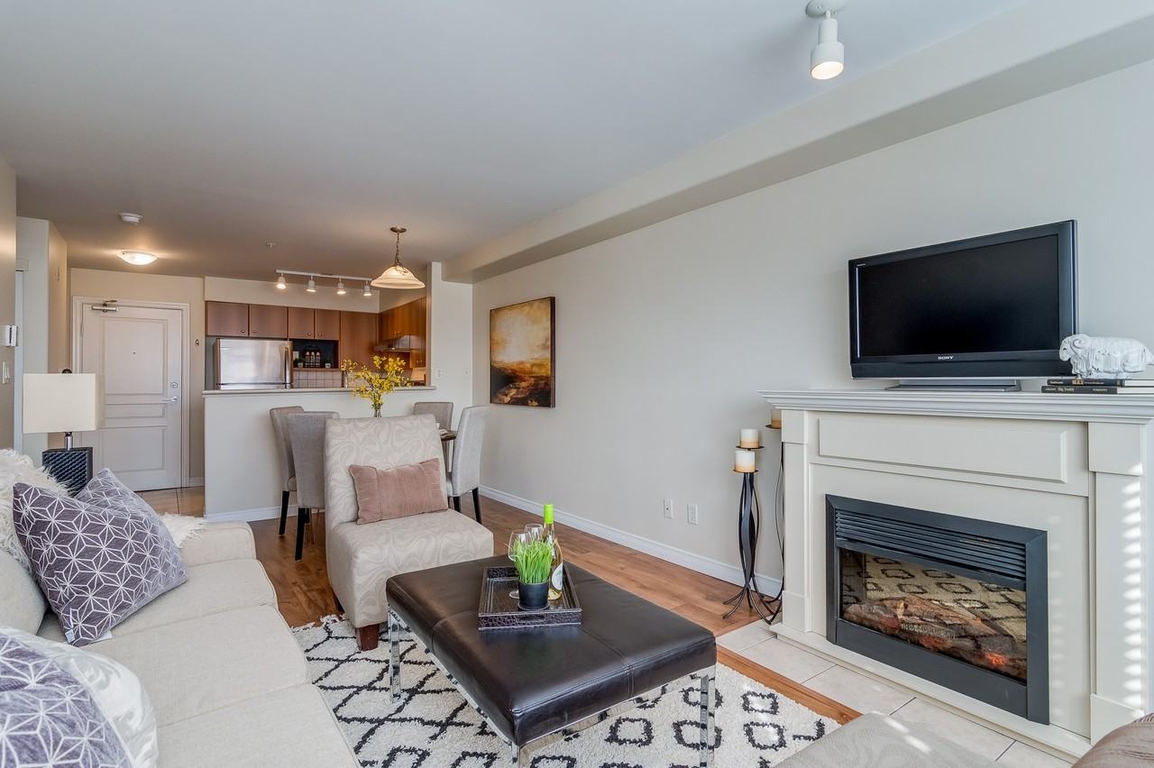 Langley Apts - Photo 6 of 19