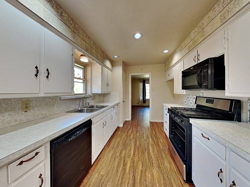 13630 Willow Bend Rd - Photo 5 of 18