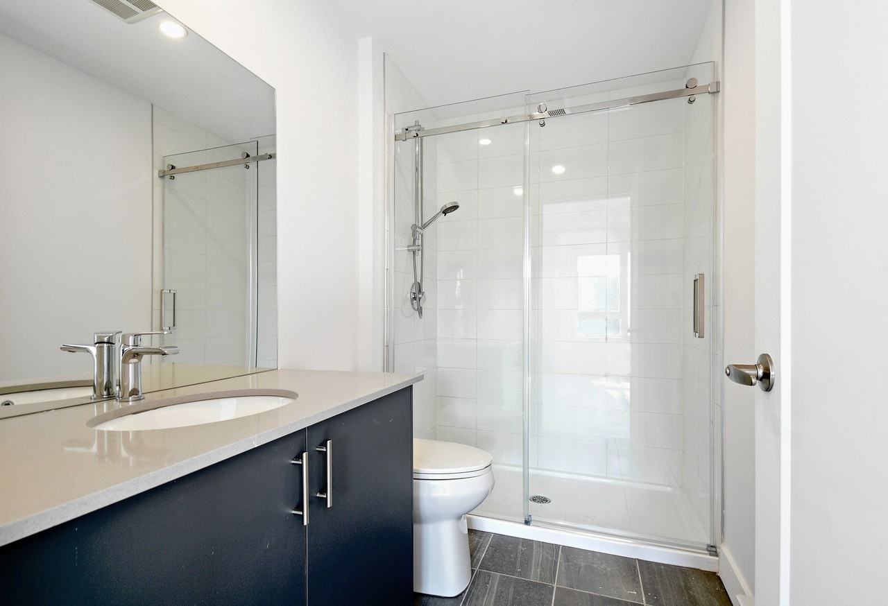 Habitation St-Laurent 2 - Photo 6 of 50