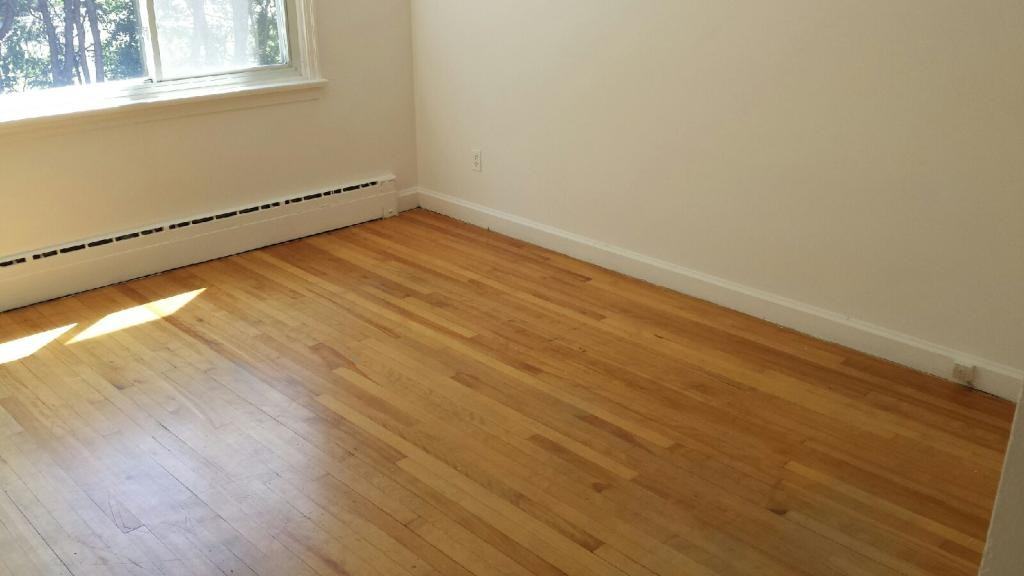 1530 Gilles St - Photo 3 of 11