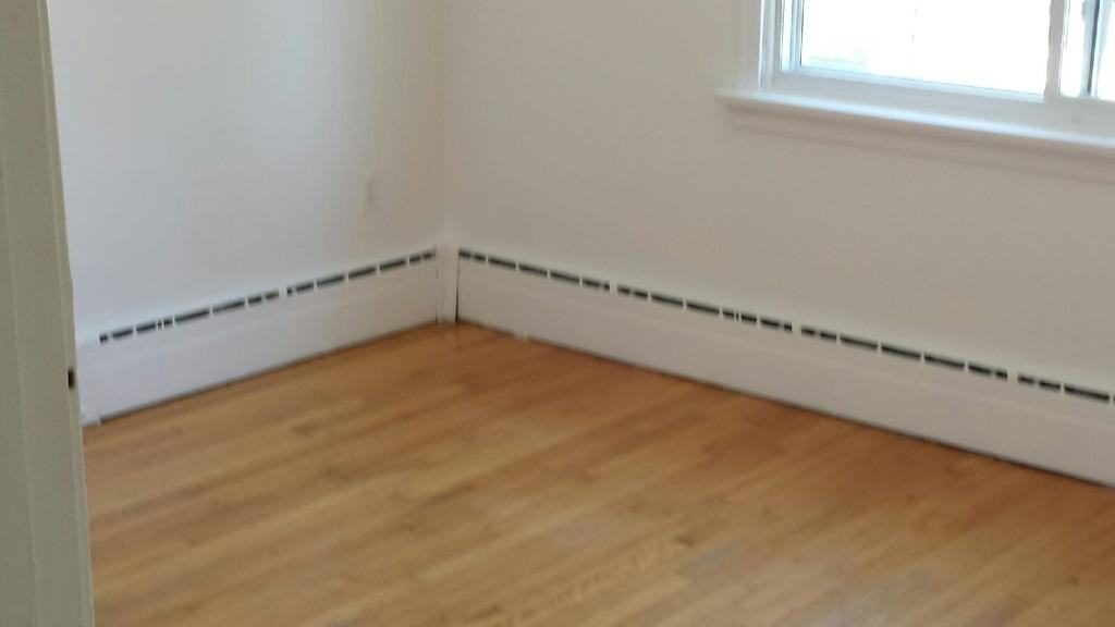 1530 Gilles St - Photo 7 of 11