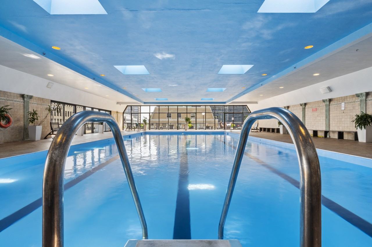 Plaza Tower Apartments - Photo 6 of 30