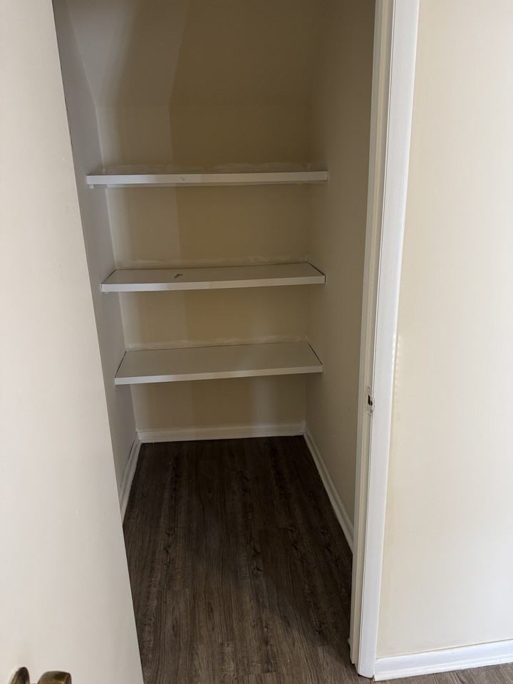 307 Washington Avenue - Photo 5 of 8