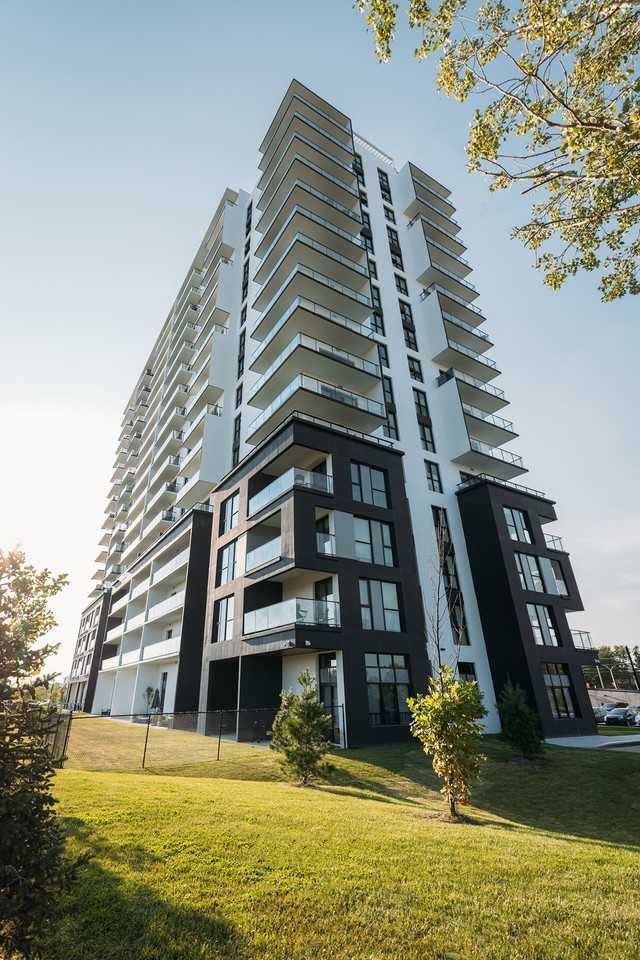 Sofia Yorkville - Photo 4 of 19