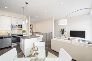 featured image of 2051 Prospect St